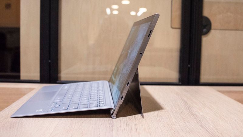 Illustration for article titled Samsung's Galaxy Book 2 Tries to Do Too Much, Fails